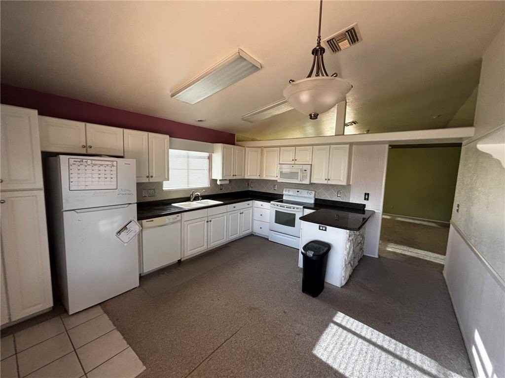 2707 Georgia Ave - Photo 5 of 10