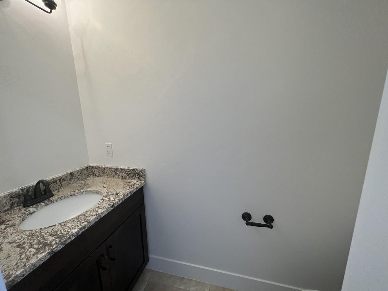 277 N 2480 W - Photo 7 of 25