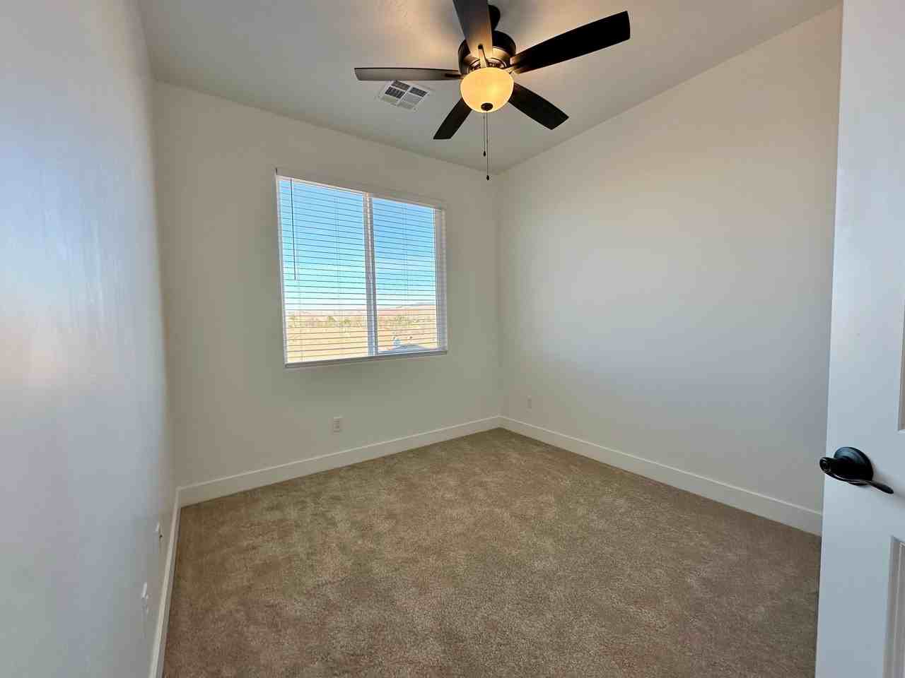 127 N 2480 W - Photo 7 of 18