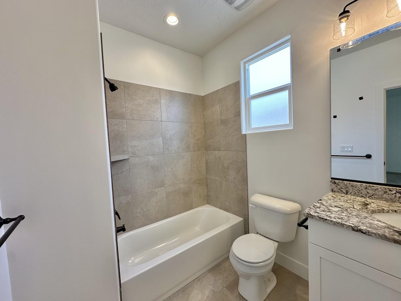 190 N 2480 W - Photo 5 of 15