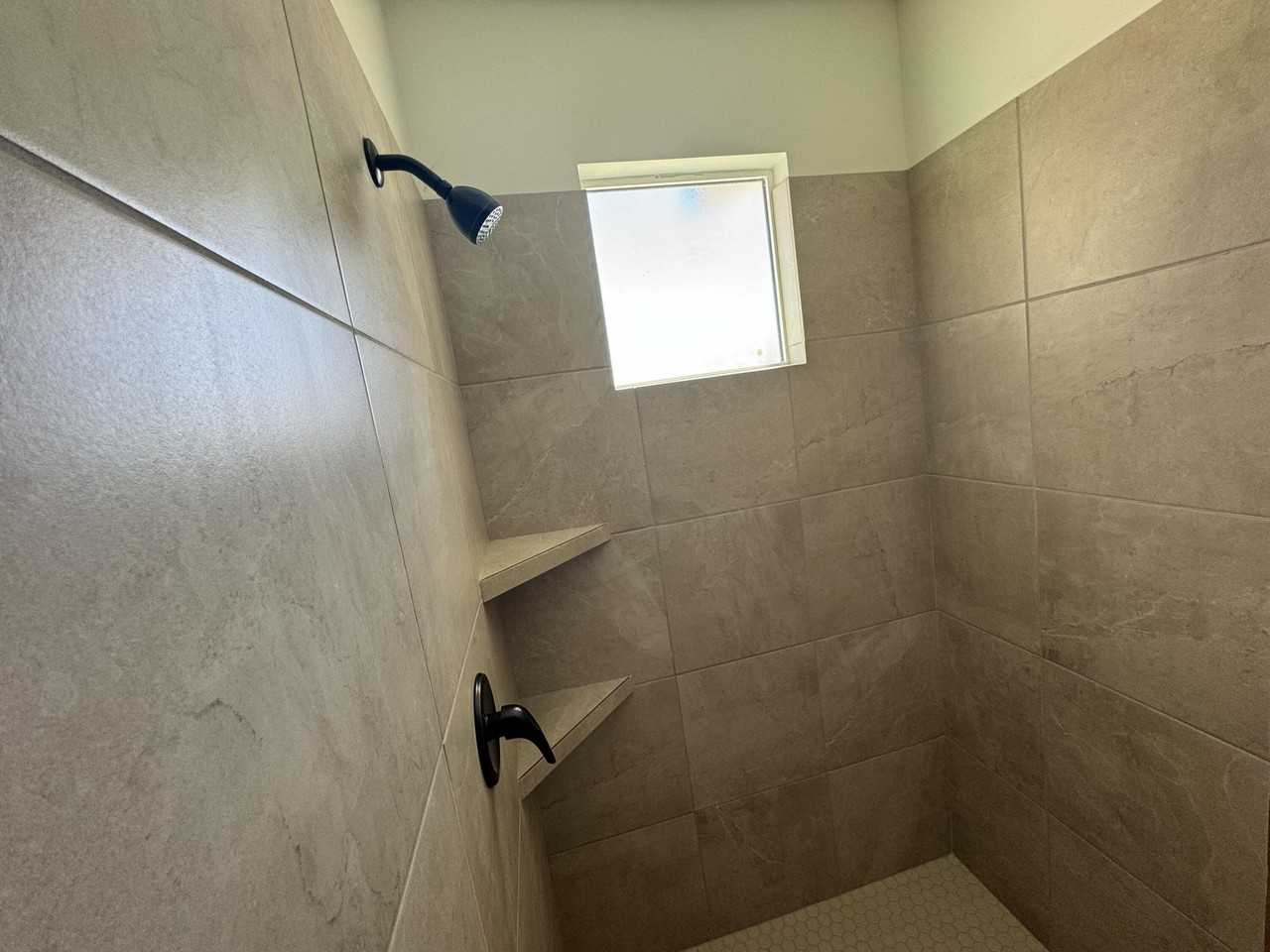 155 N 2470 W - Photo 7 of 12
