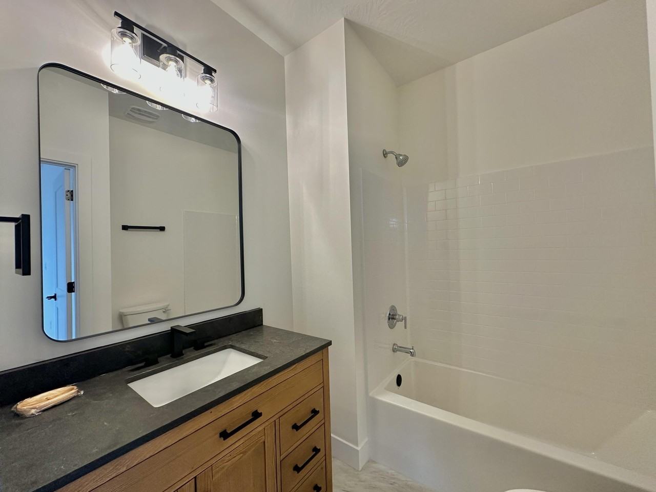 177 N 2650 W #C - Photo 3 of 5