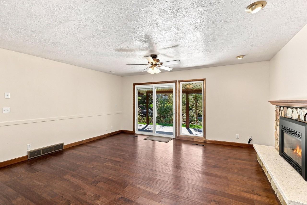 650 Canyon Rd #1 - Photo 6 of 41