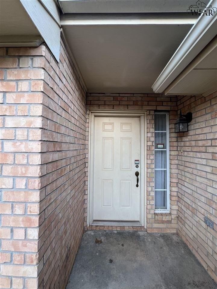 2421 Missile Rd - Photo 2 of 22
