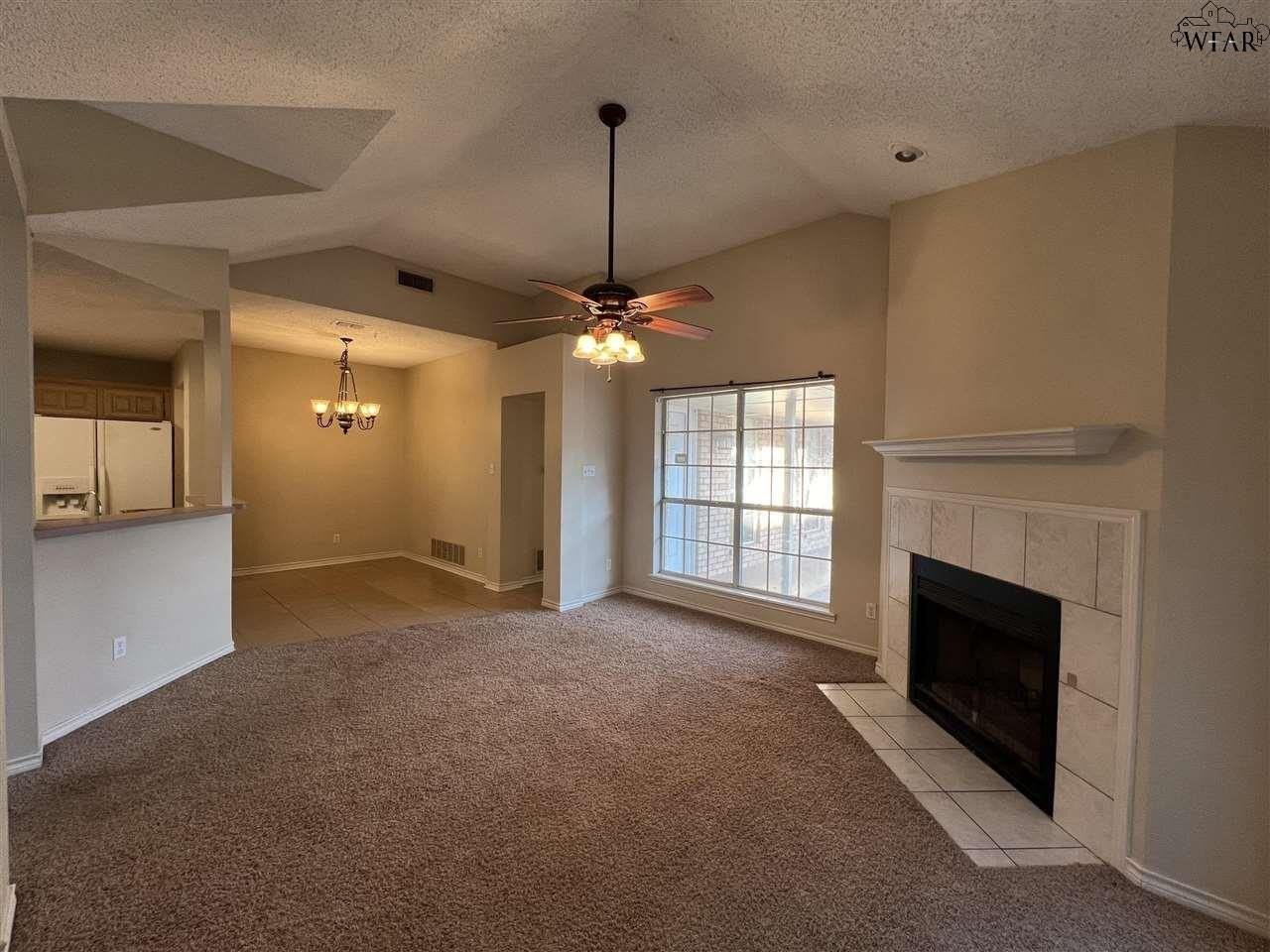 2421 Missile Rd - Photo 3 of 22