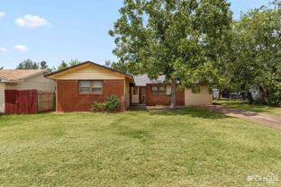 4208 Idlewood Dr - Photo 1 of 1