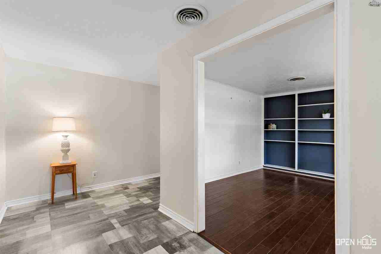 4208 Idlewood Dr - Photo 4 of 31