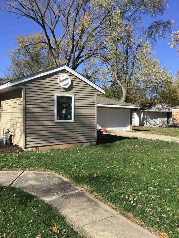 255 Minocqua St - Photo 2 of 22
