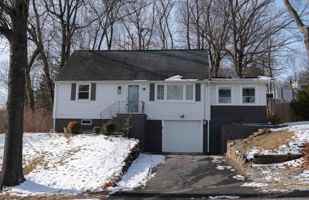 featured image of 18 Lorelei Rd #1