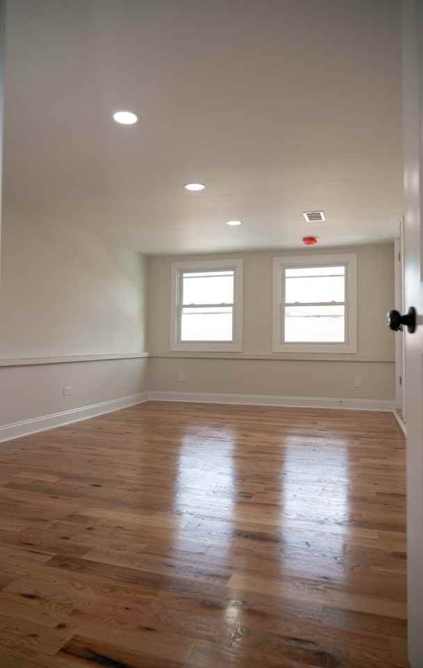 18 Lorelei Rd #1 - Photo 5 of 34