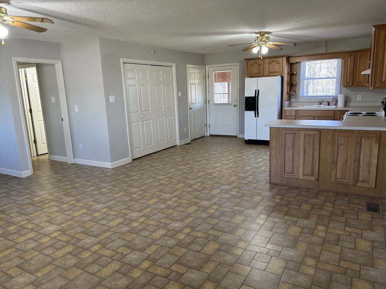 1221 Hamilton Crossroads Rd #1 - Photo 6 of 16