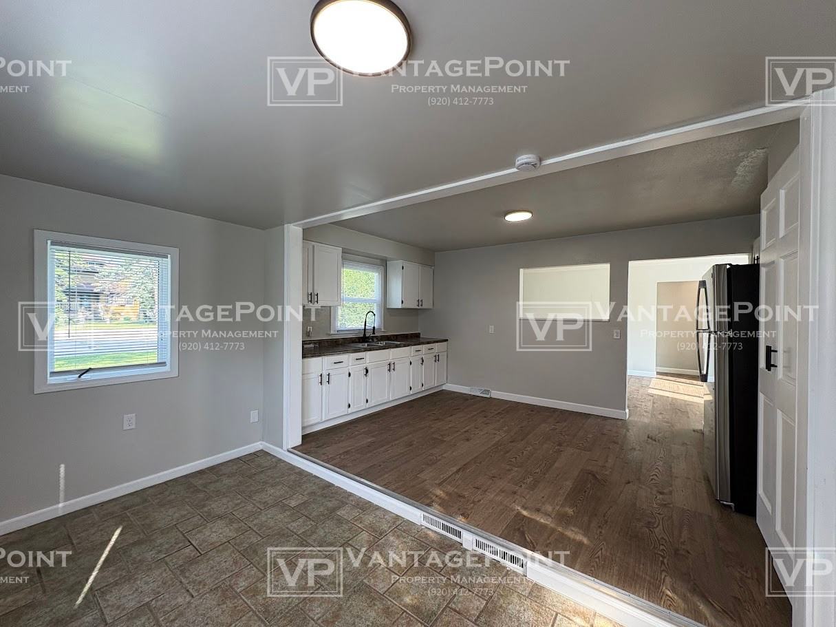 1019 S Main St #1 - Photo 6 of 24