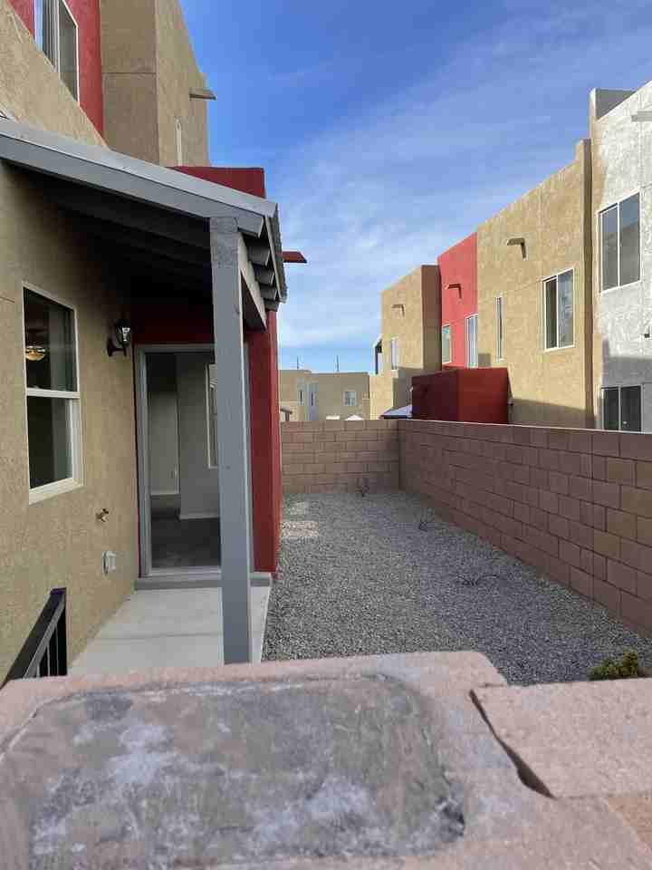 1509 Borrego Dr Se #1 - Photo 2 of 24