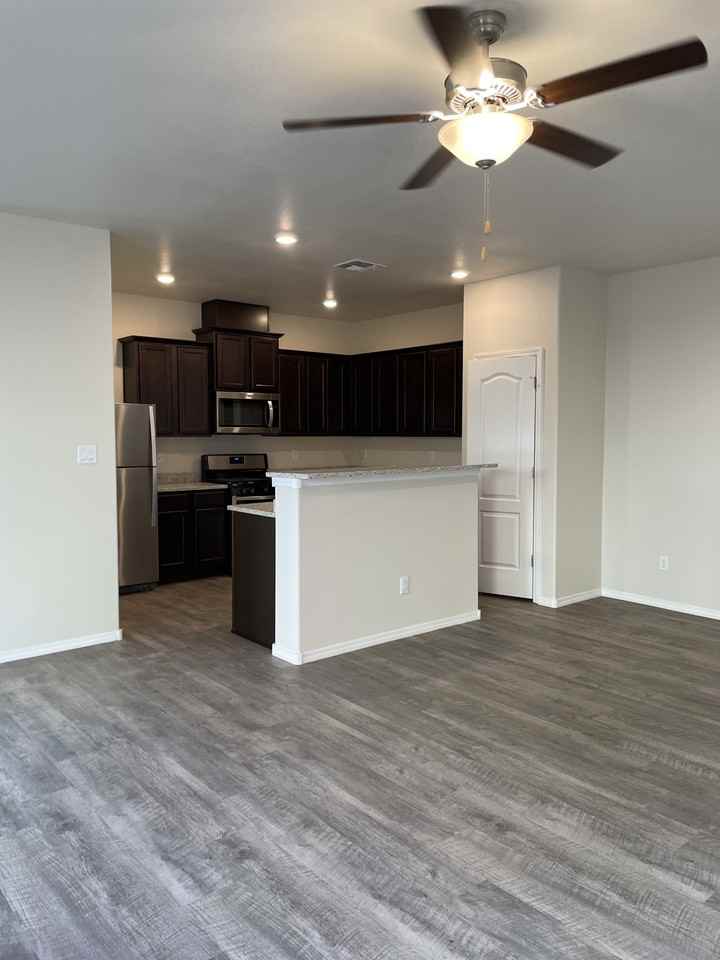 1509 Borrego Dr Se #1 - Photo 4 of 24