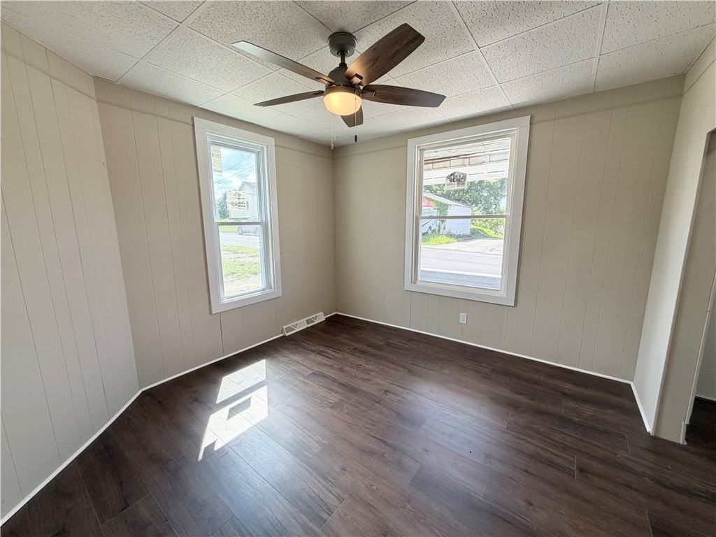 1303 Grimes St - Photo 6 of 24