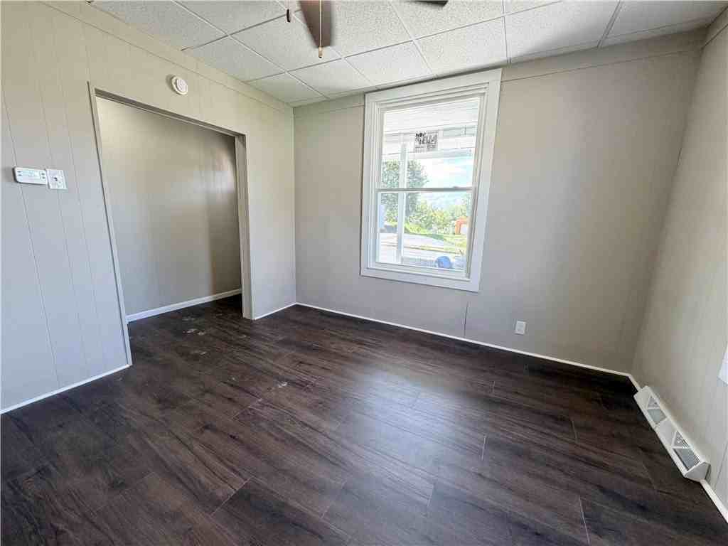 1305 Grimes St - Photo 3 of 24
