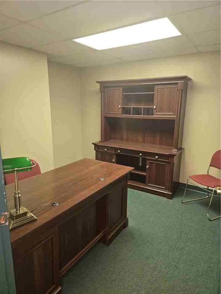 512 Foreland St - Photo 6 of 10