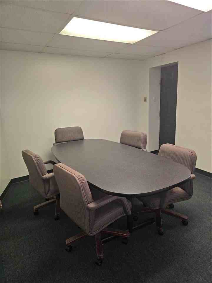 512 Foreland St - Photo 7 of 10