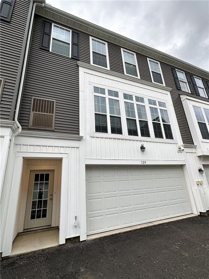 329 Parade St