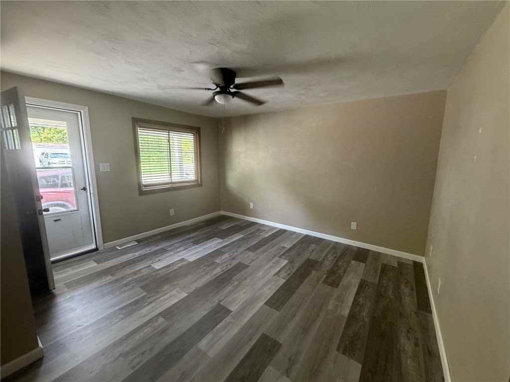254 Bailies Run Rd - Photo 5 of 46