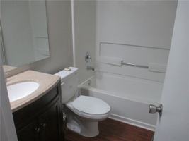 featured image of 220 Elm St #224