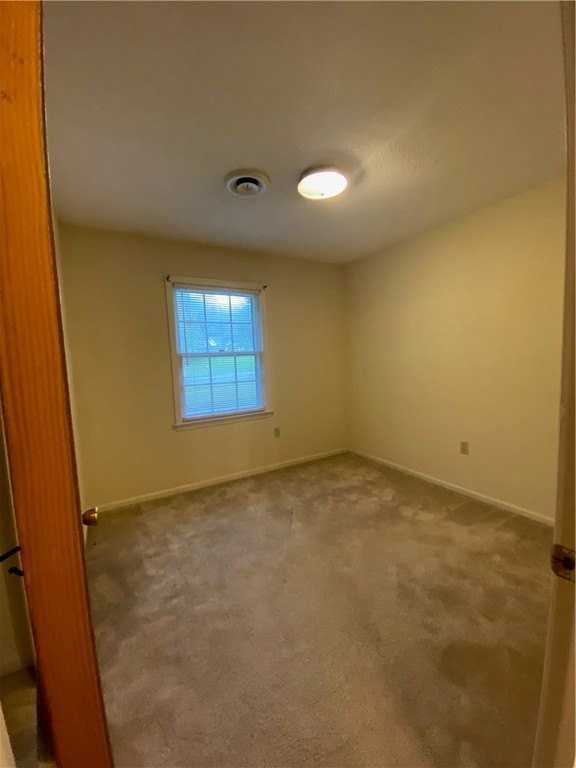 1424 E Calhoun St - Photo 2 of 7