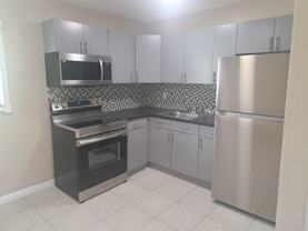 1410 NE 10TH AVEUnit 4 #4 - Photo 1 of 1
