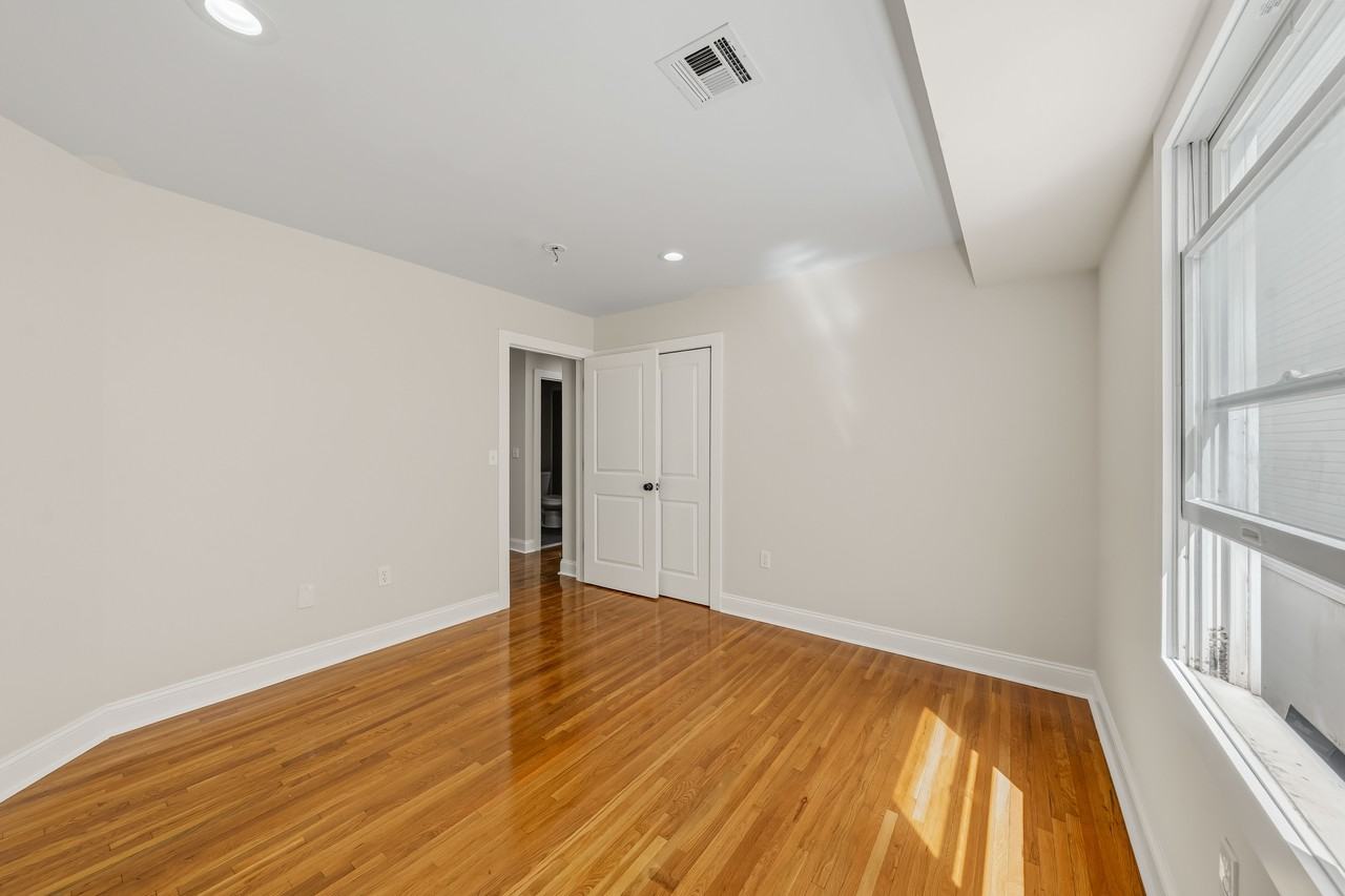 118 Chestnut St #1FL - Photo 6 of 24