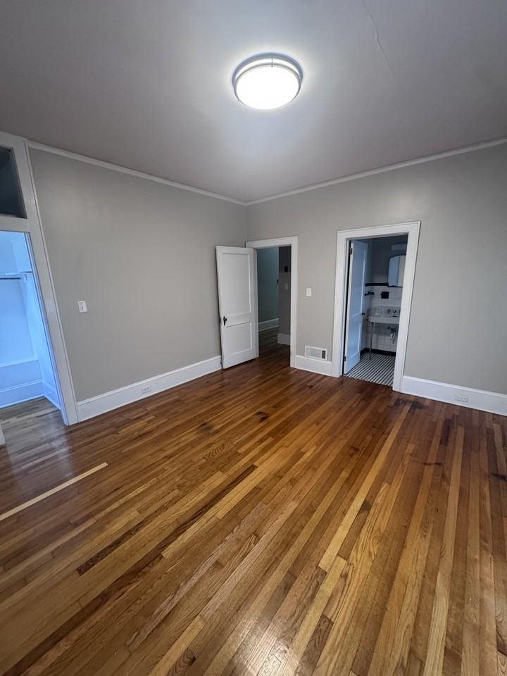 806 Holloway Ave #1 - Photo 4 of 8