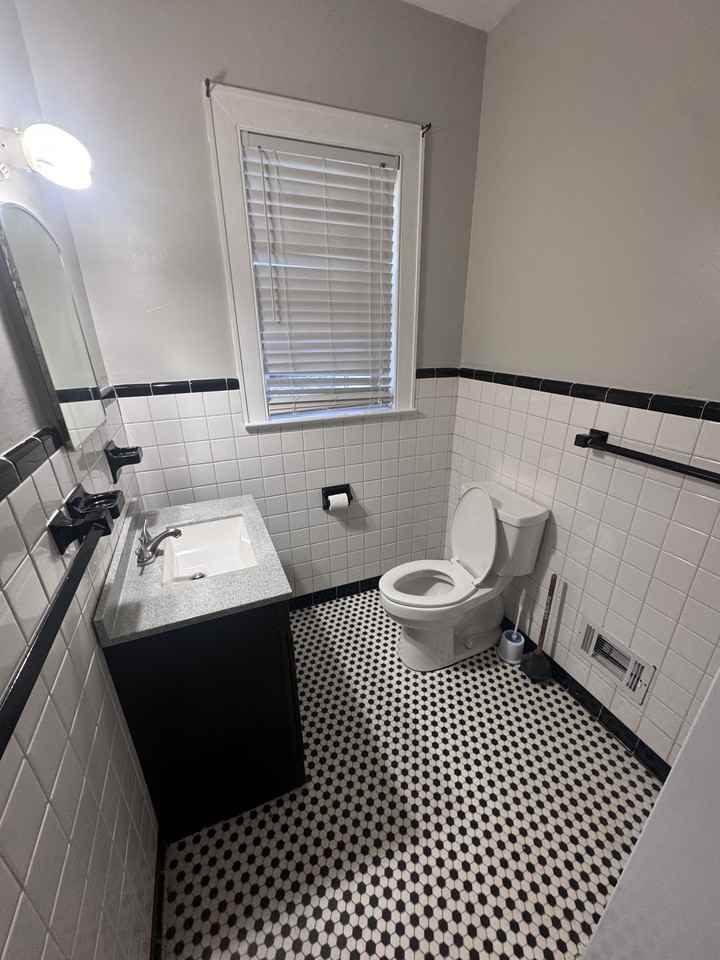 806 Holloway Ave #1 - Photo 6 of 8