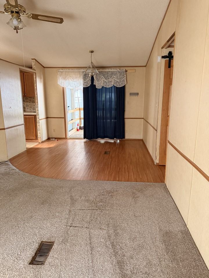 821 Schoolcrest Ave #2 - Photo 7 of 19