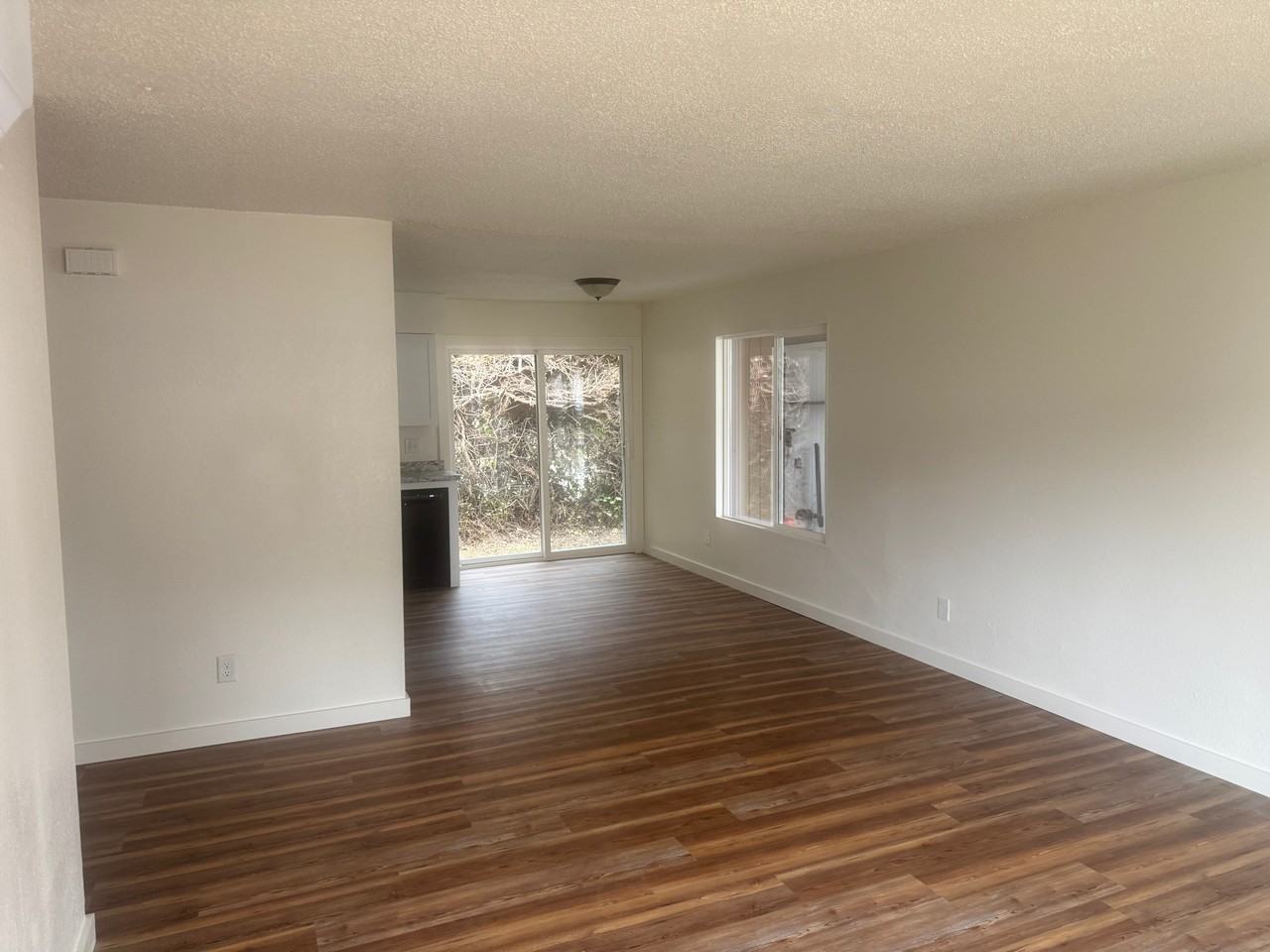660 Hueners Ln #B - Photo 4 of 8