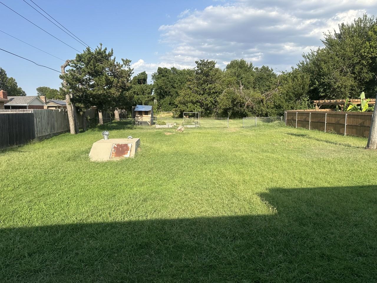 5208 Mackelman Dr #1 - Photo 3 of 15