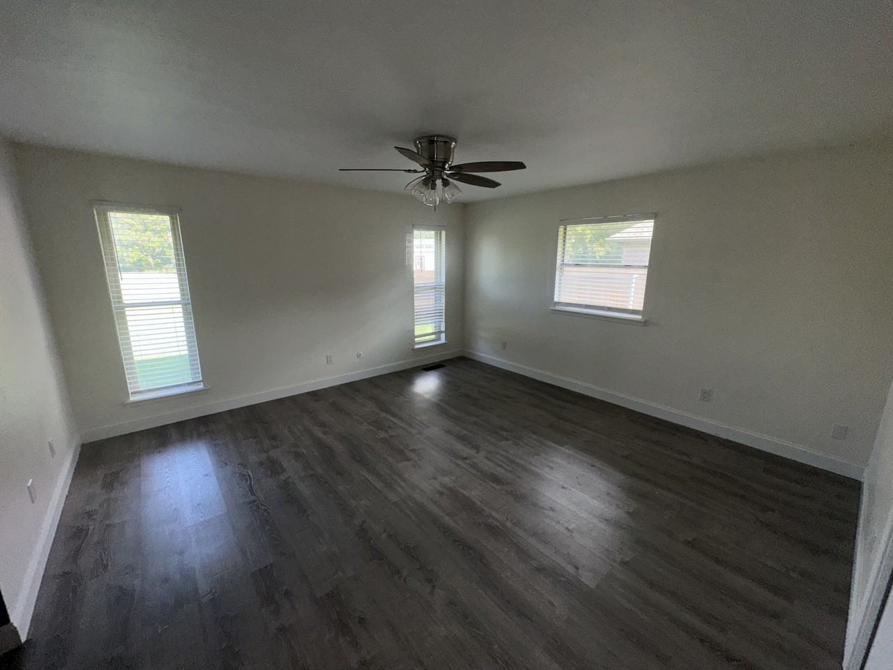 5208 Mackelman Dr #1 - Photo 7 of 15