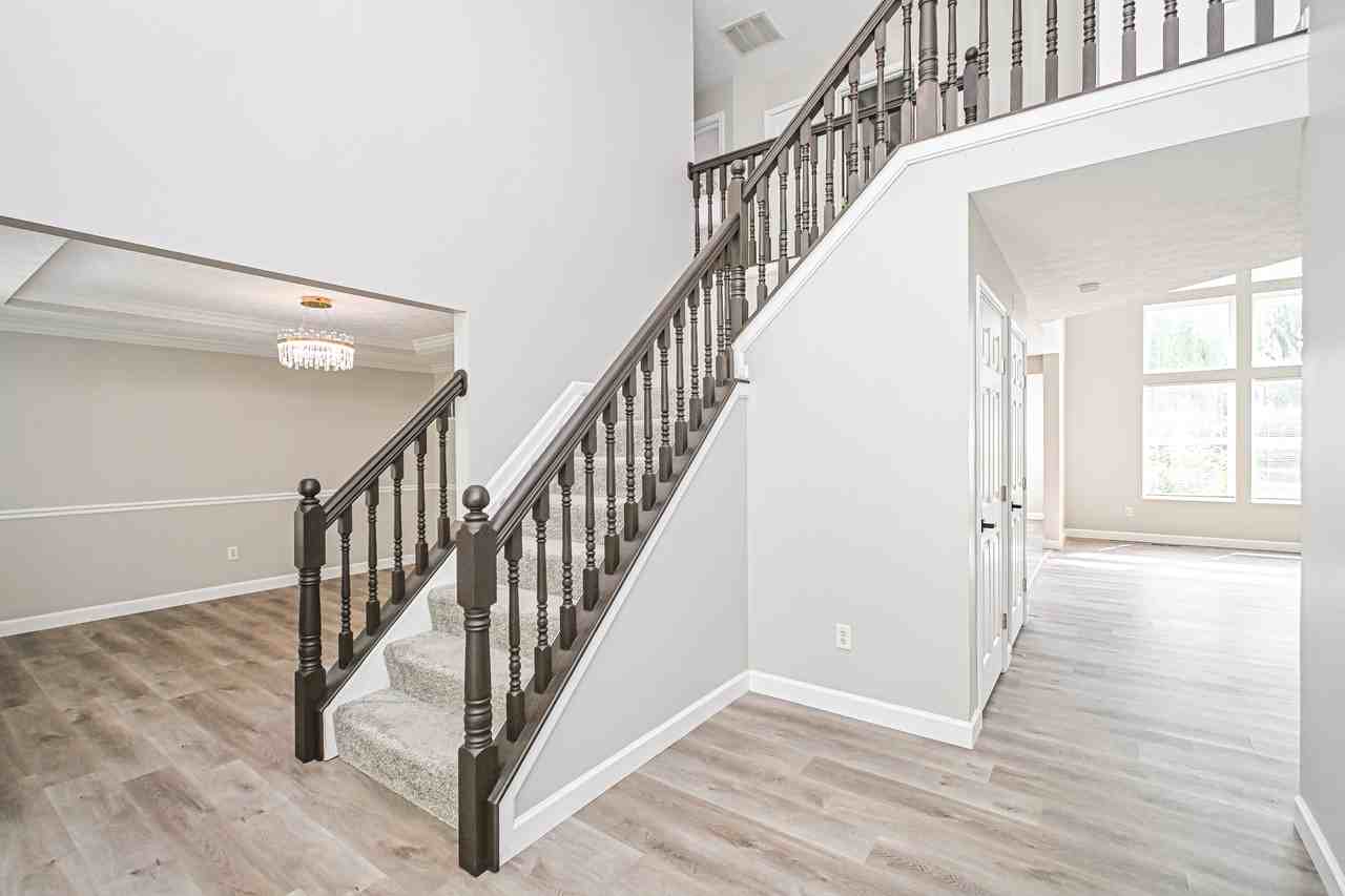 191 Hillcrest Dr #1 - Photo 5 of 50