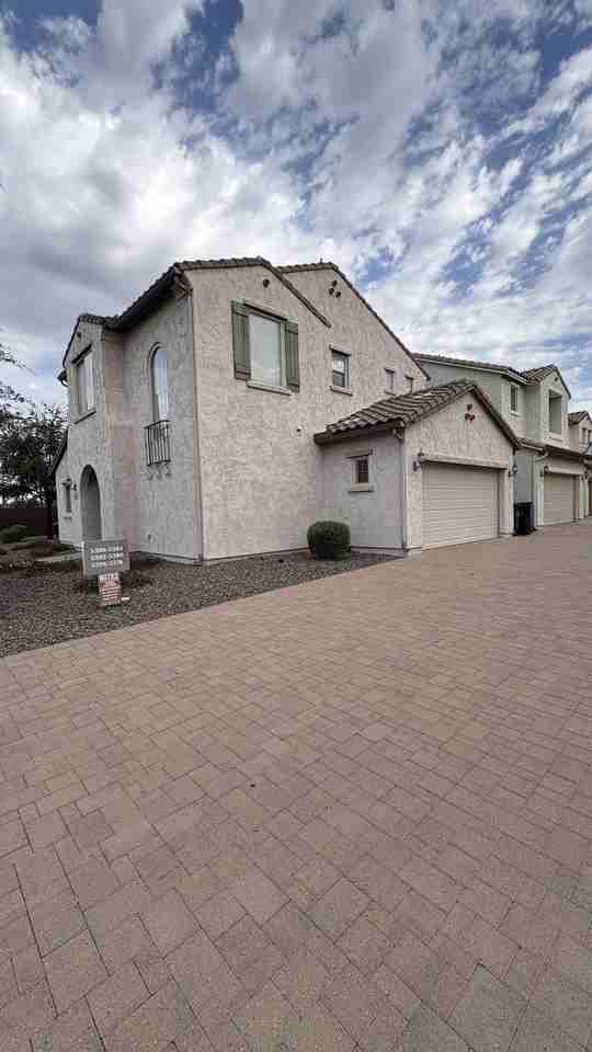 5396 W Molly Ln - Photo 2 of 48