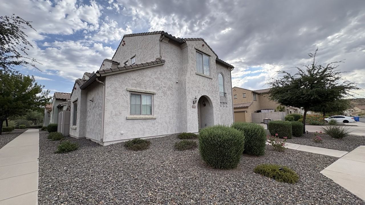 5396 W Molly Ln - Photo 3 of 48