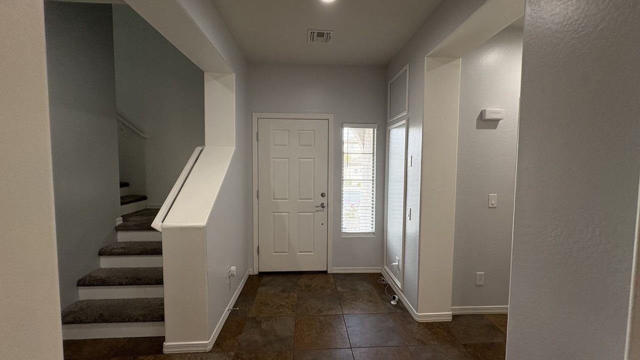 5396 W Molly Ln - Photo 6 of 48