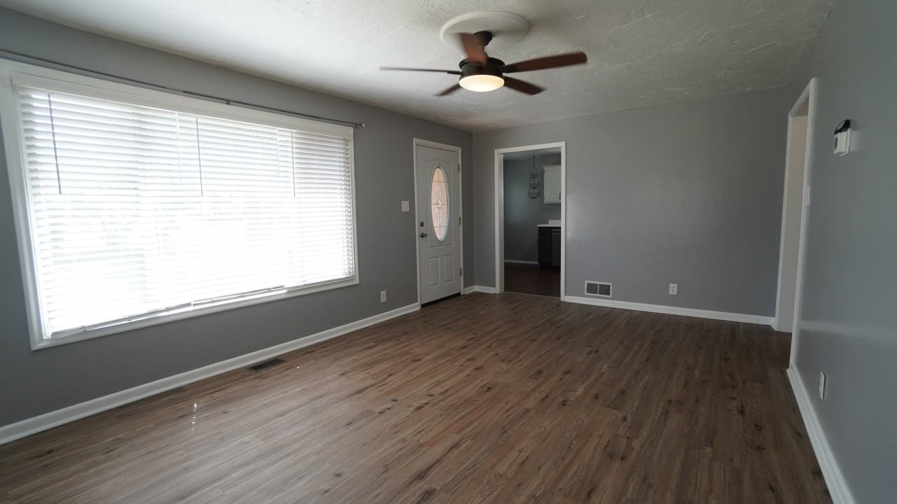 2610 E Ave - Photo 4 of 27