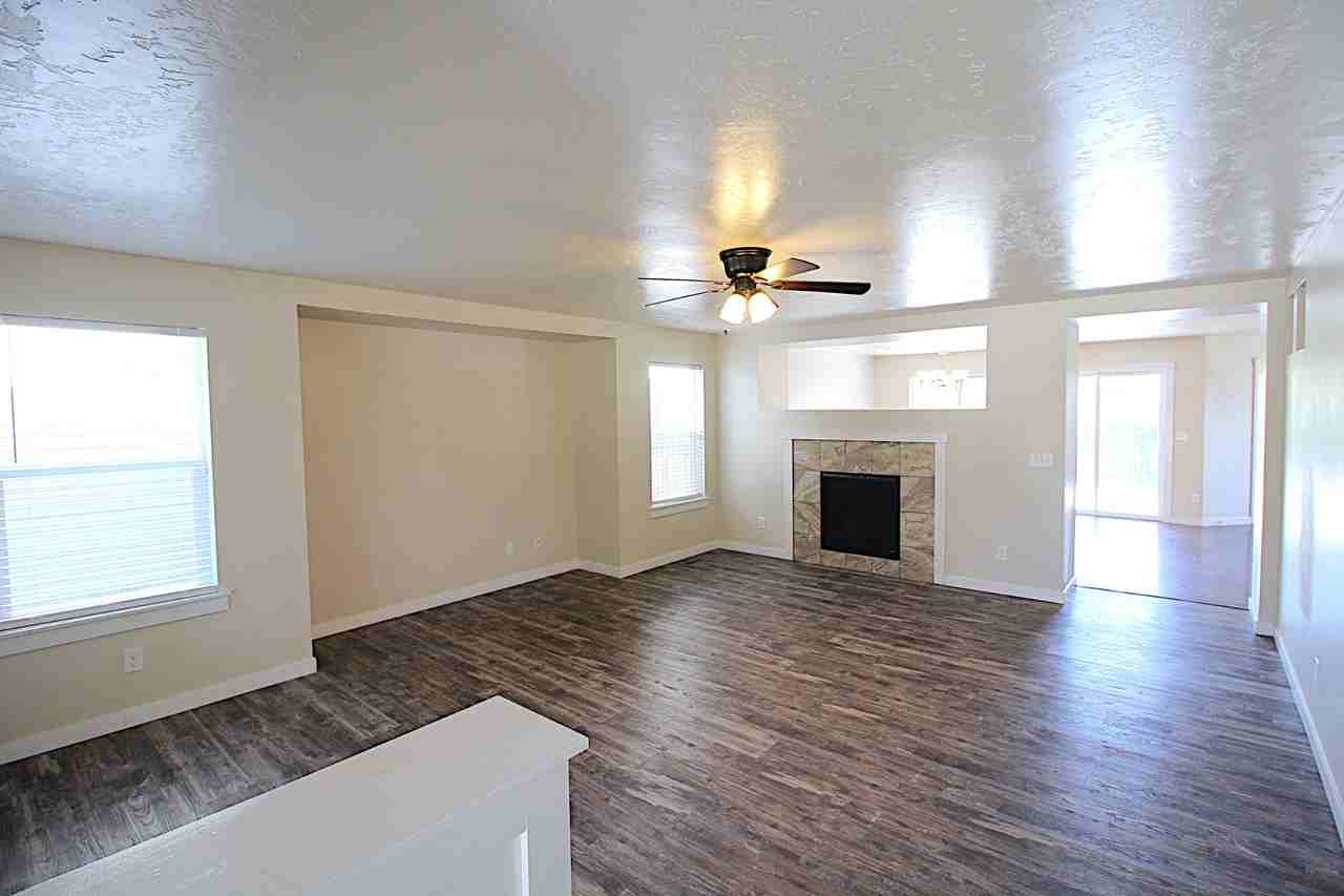 3766 S Barletta Way - Photo 4 of 32