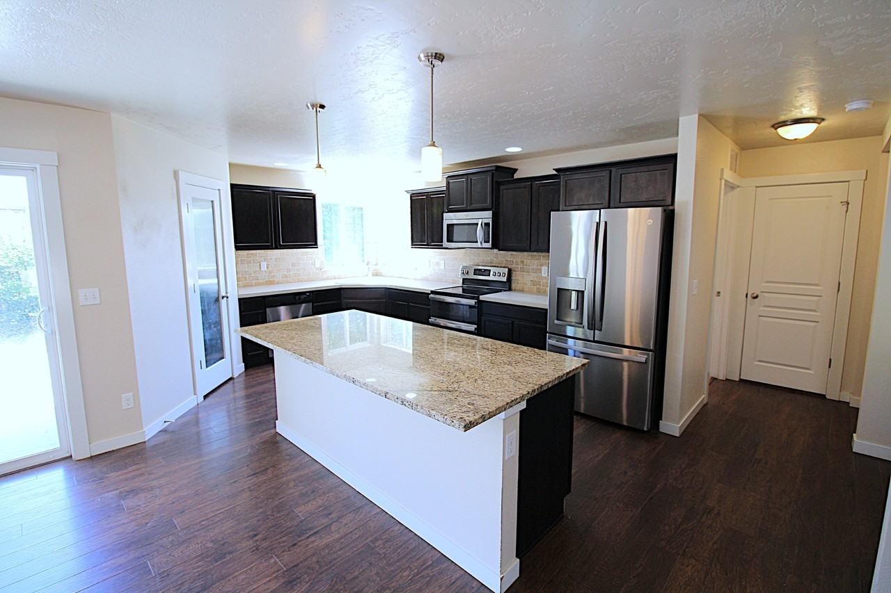 3766 S Barletta Way - Photo 7 of 32