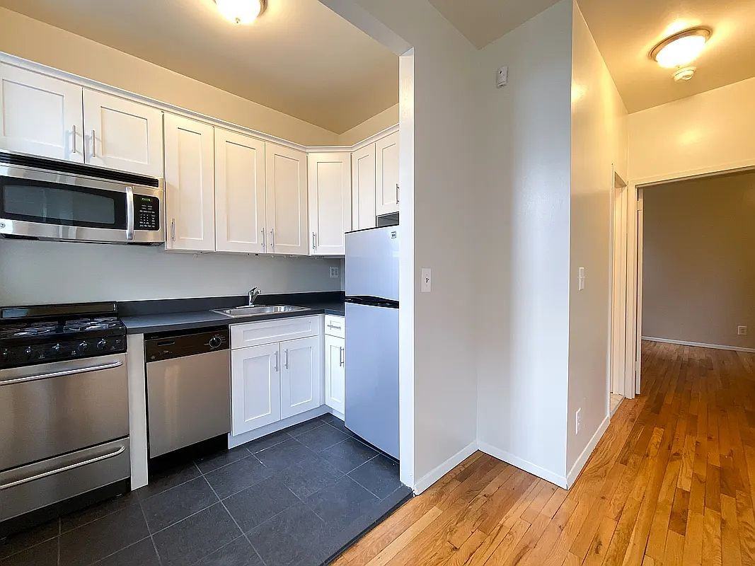 29 Avenue B - Photo 3 of 5