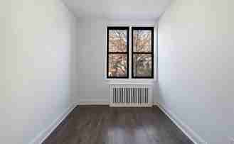 599 E 7th St #2B - Photo 1 of 1
