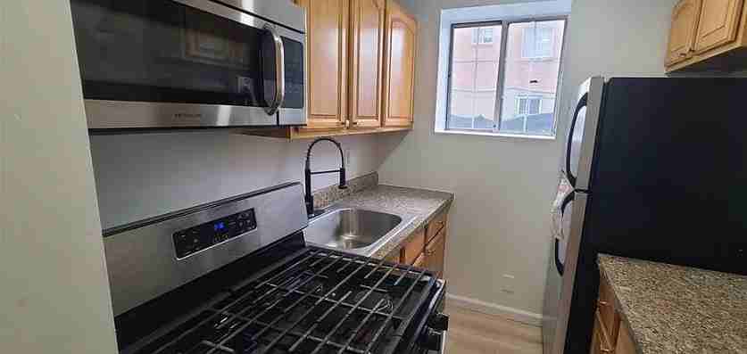 1216 E 82nd St #101 - Photo 3 of 11