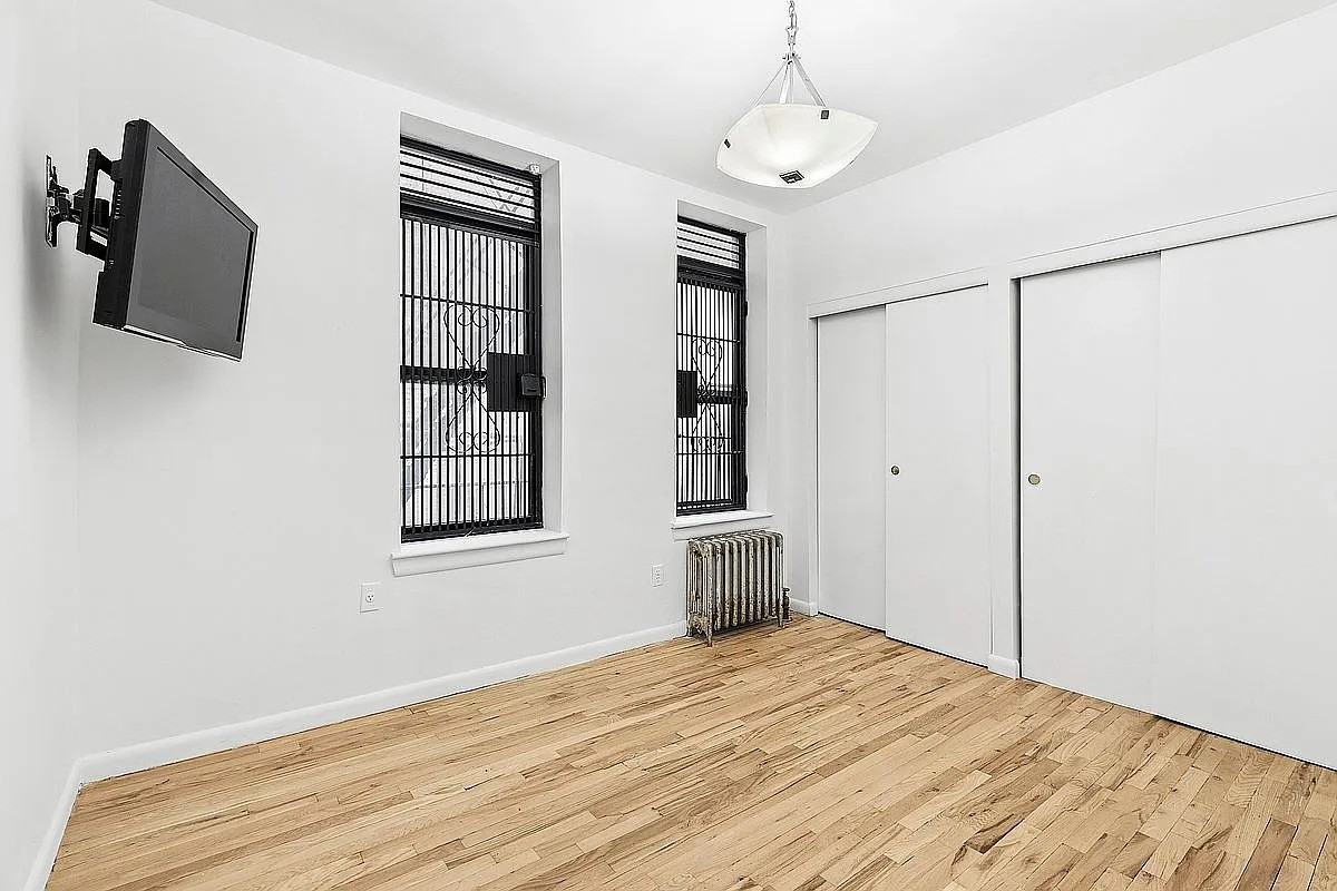15 Saint Nicholas Ave #2G - Photo 7 of 8
