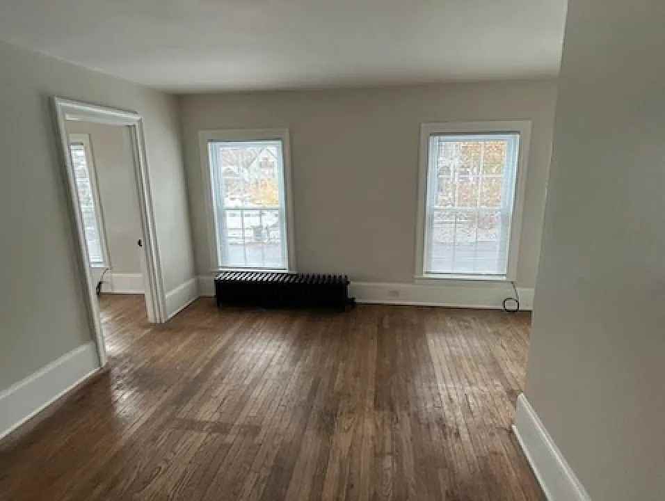 24 N Washington Ave - Photo 3 of 8