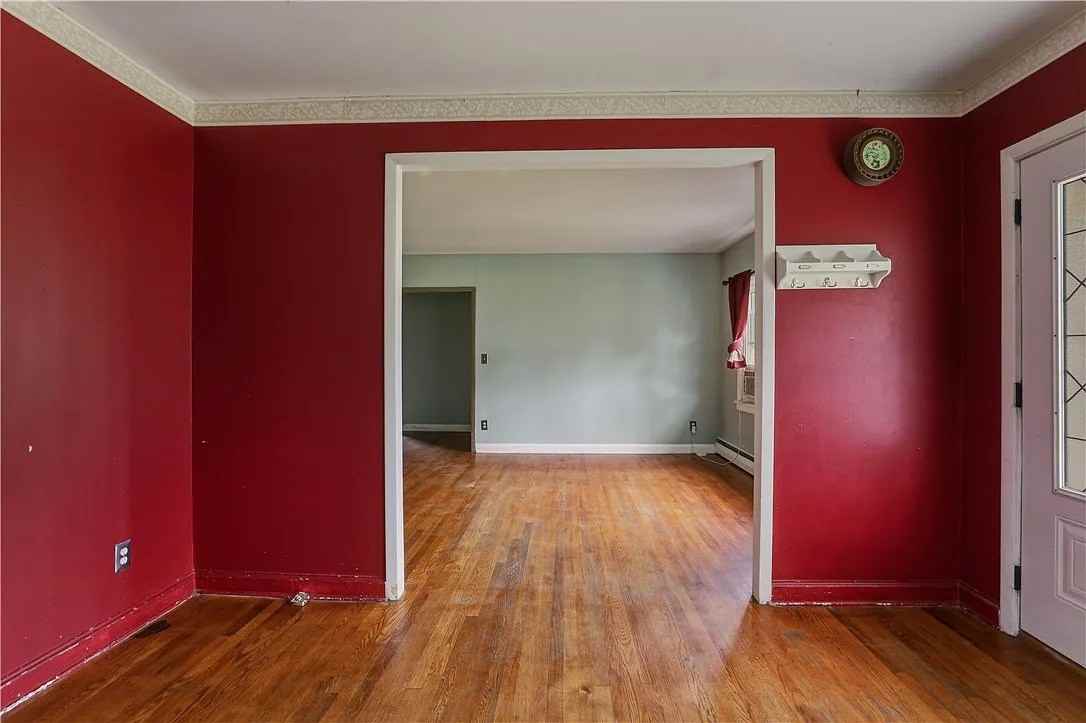 115 E 9th St - Photo 6 of 26