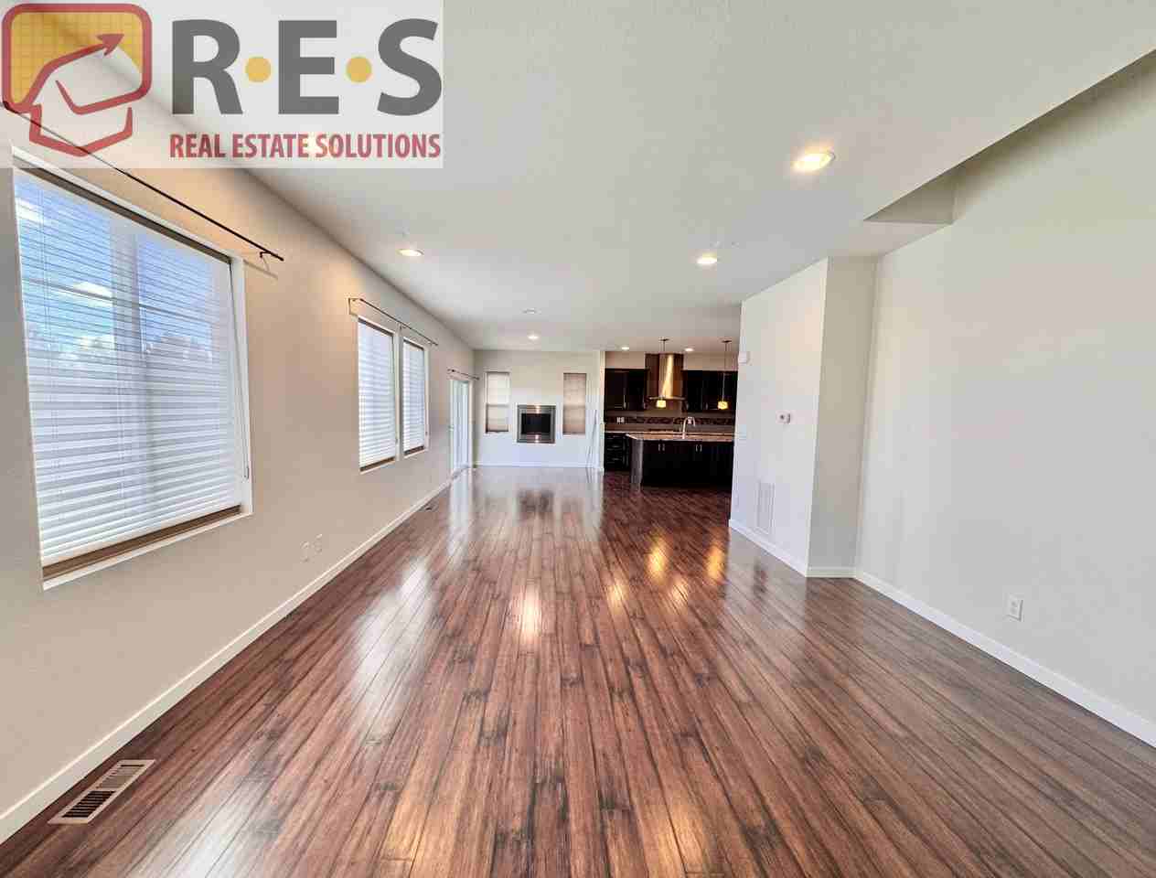 14132 Touchstone Pt - Photo 4 of 11