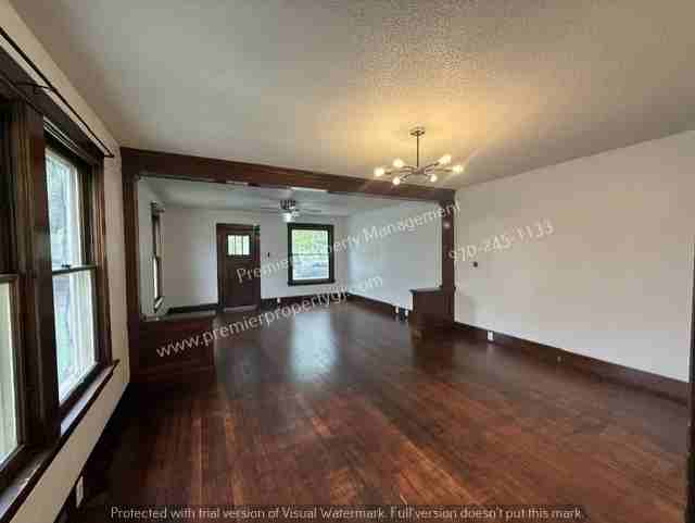 945 Colorado Ave - Photo 6 of 31