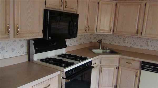 19 Ambrose Ln - Photo 3 of 9